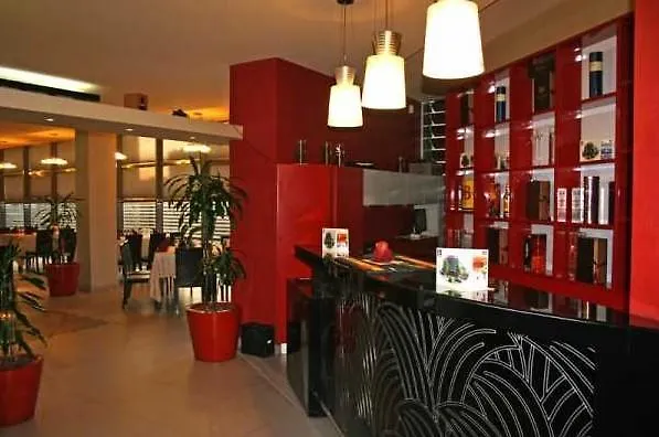 Veranda Apartment *
